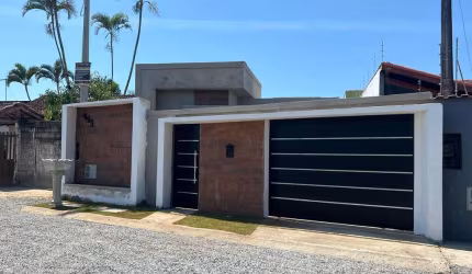 Casa para Venda em Itanhaém, Tupy, 3 dormitórios, 1 suíte, 1 banheiro, 5 vagas