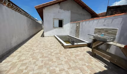 Casa para Venda em Itanhaém, Nova Itanhaém, 2 dormitórios, 1 banheiro, 2 vagas