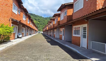 Casa em Condomínio para Venda em Mongaguá, Jardim Luciana, 2 dormitórios, 2 banheiros, 1 vaga