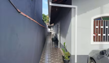 Casa para Venda em Itanhaém, Jardim Magalhães, 2 dormitórios, 1 banheiro, 2 vagas