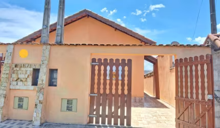 Casa para Venda em Itanhaém, Nossa Senhora do Sion, 2 dormitórios, 1 suíte, 1 banheiro, 2 vagas