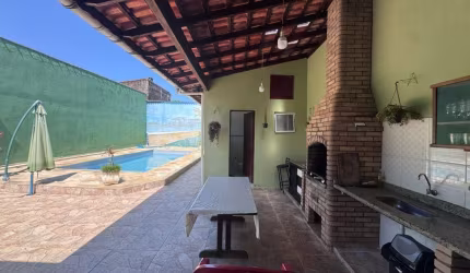 Casa para Venda em Itanhaém, Laranjeiras, 3 dormitórios, 1 suíte, 1 banheiro, 3 vagas