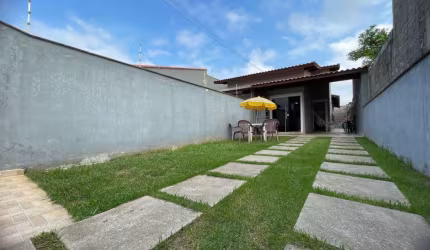 Casa para Venda em Itanhaém, Regina, 2 dormitórios, 1 suíte, 1 banheiro, 2 vagas