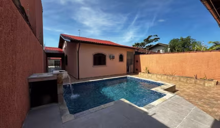 Casa para Venda em Itanhaém, Jamaica, 3 dormitórios, 1 suíte, 1 banheiro, 3 vagas