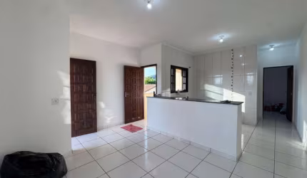 Casa Sobreposta para Venda em Itanhaém, Nossa Senhora do Sion, 1 dormitório, 1 banheiro, 2 vagas