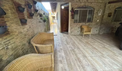 Casa para Venda em Mongaguá, Itaóca, 3 dormitórios, 1 suíte, 1 banheiro, 2 vagas