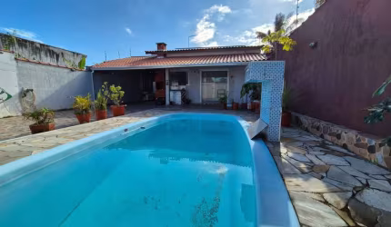 Casa para Venda em Itanhaém, Palmeiras, 4 dormitórios, 1 suíte, 2 banheiros, 4 vagas
