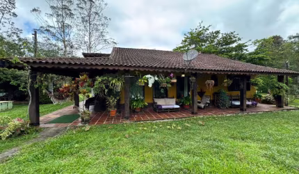 Chácara para Venda em Peruíbe, Guaraú, 3 dormitórios, 1 suíte, 2 banheiros, 10 vagas