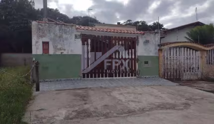 Casa para Venda em Itanhaém, Balneário Califórnia, 1 dormitório, 1 banheiro, 2 vagas