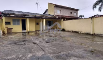 Casa para Venda em Itanhaém, Jardim Diplomata, 2 dormitórios, 1 banheiro, 5 vagas