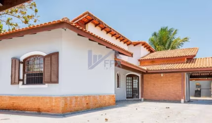 Casa para Venda em Itanhaém, Bopiranga, 3 dormitórios, 1 suíte, 1 banheiro, 5 vagas