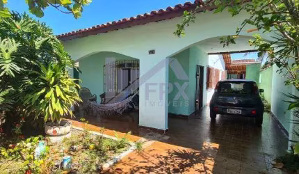 Casa para Venda em Itanhaém, Jardim das Palmeiras, 5 dormitórios, 1 suíte, 2 banheiros, 6 vagas
