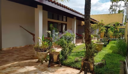 Casa Alto Padrão para Venda em Itanhaém, Cibratel 1, 4 dormitórios, 3 suítes, 3 banheiros, 5 vagas