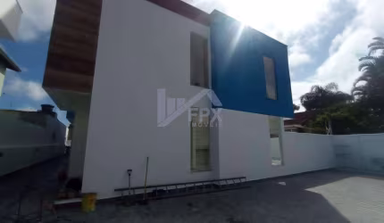 Casa para Venda em Itanhaém, São Fernando, 2 dormitórios, 2 suítes, 1 banheiro, 1 vaga