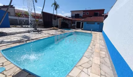 Casa para Venda em Itanhaém, Jardim Grandesp, 6 dormitórios, 1 suíte, 4 banheiros, 12 vagas