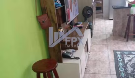 Casa para Venda em Mongaguá, Nossa Senhora de Fátima, 5 dormitórios, 1 suíte, 2 banheiros, 6 vagas