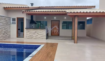 Casa para Venda em Peruíbe, Estância São José, 3 dormitórios, 2 suítes, 1 banheiro, 4 vagas