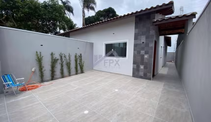 Casa para Venda em Itanhaém, Jardim Grandesp, 2 dormitórios, 1 suíte, 2 banheiros, 2 vagas