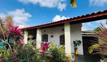Casa para Venda em Itanhaém, Jardim Grandesp, 4 dormitórios, 1 suíte, 1 banheiro, 5 vagas