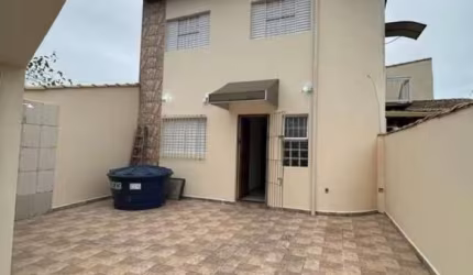 Casa para Venda em Itanhaém, Nova Itanhaém, 2 dormitórios, 1 suíte, 1 banheiro, 2 vagas