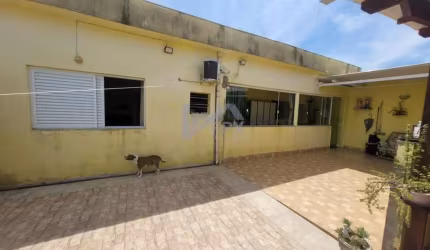 Casa para Venda em Itanhaém, Jardim Grandesp, 3 dormitórios, 3 banheiros, 4 vagas