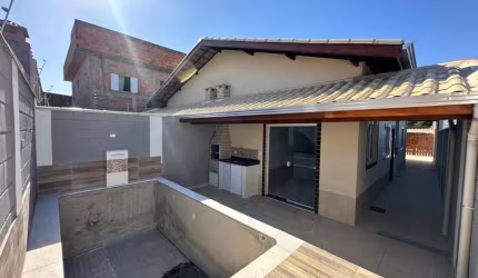 Casa para Venda em Itanhaém, Nossa Senhora do Sion, 2 dormitórios, 1 suíte, 1 banheiro, 3 vagas