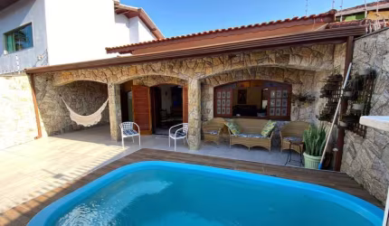 Casa para Venda em Itanhaém, Palmeiras, 4 dormitórios, 2 suítes, 4 banheiros, 3 vagas