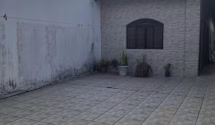 Casa para Venda em Itanhaém, Bopiranga, 2 dormitórios, 1 suíte, 1 banheiro, 4 vagas