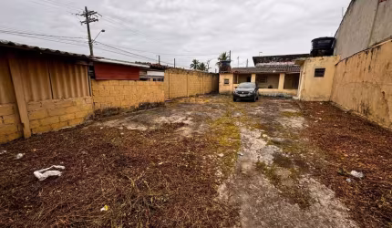 Casa para Venda em Itanhaém, Balneário Gaivota, 1 dormitório, 2 banheiros, 10 vagas
