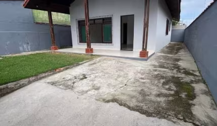Casa para Venda em Itanhaém, Nova Itanhaém, 3 dormitórios, 2 banheiros, 2 vagas
