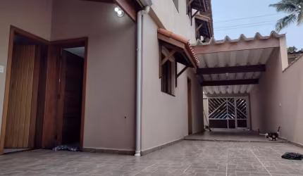 Casa Alto Padrão para Venda em Itanhaém, Praia dos Pescadores, 4 dormitórios, 2 suítes, 5 banheiros, 5 vagas