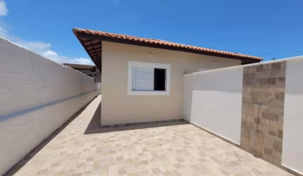 Casa para Venda em Itanhaém, Bopiranga, 2 dormitórios, 1 suíte, 1 banheiro, 3 vagas
