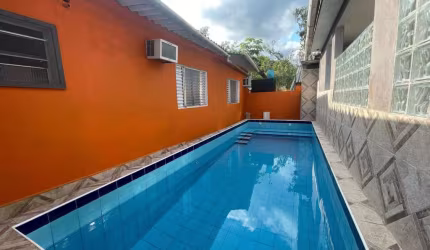 Casa para Venda em Itanhaém, Parque Vergara, 2 dormitórios, 1 suíte, 1 banheiro, 2 vagas