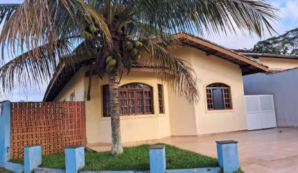 Casa para Venda em Peruíbe, Jardim São Luiz, 3 dormitórios, 1 suíte, 3 banheiros, 4 vagas