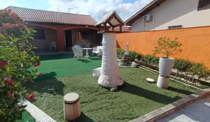 Casa para Venda em Itanhaém, Santa Julia, 4 dormitórios, 1 suíte, 2 banheiros, 1 vaga