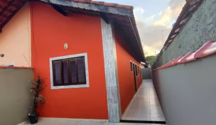 Casa para Venda em Itanhaém, Nova Itanhaém, 2 dormitórios, 1 banheiro, 2 vagas