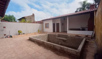 Casa para Venda em Itanhaém, Jardim Jamaica, 3 dormitórios, 1 suíte, 1 banheiro, 2 vagas