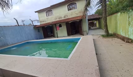 Sobrado para Venda em Itanhaém, Jardim Regina, 4 dormitórios, 2 suítes, 4 banheiros, 6 vagas