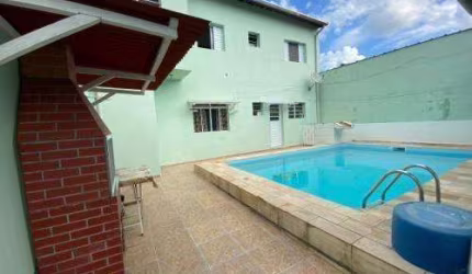 Casa para Venda em Itanhaém, Belas Artes, 3 dormitórios, 2 suítes, 2 banheiros, 1 vaga