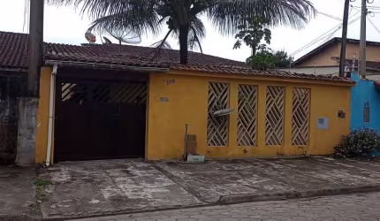 Casa para Venda em Itanhaém, Corumbá, 2 dormitórios, 1 suíte, 1 banheiro, 2 vagas