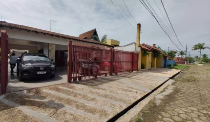 Casa para Venda em Itanhaém, Grandesp, 4 dormitórios, 2 suítes, 1 banheiro, 4 vagas