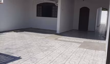 Casa para Venda em Peruíbe, São Luiz, 2 dormitórios, 1 suíte, 1 banheiro, 2 vagas