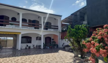 Casa para Venda em Itanhaém, Belas Artes, 4 dormitórios, 1 suíte, 1 banheiro, 5 vagas