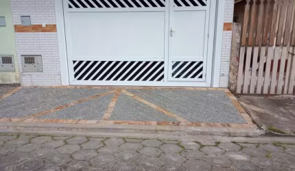 Casa para Venda em Itanhaém, Jardim Suarão, 2 dormitórios, 1 banheiro, 2 vagas