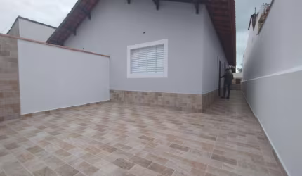 Casa para Venda em Mongaguá, Jardim Leonor, 2 dormitórios, 1 suíte, 1 banheiro, 2 vagas