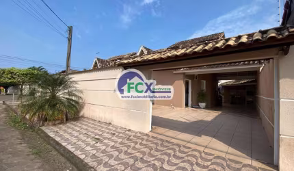 Casa para Venda em Itanhaém, Nova Itanhaém, 3 dormitórios, 2 banheiros, 2 vagas