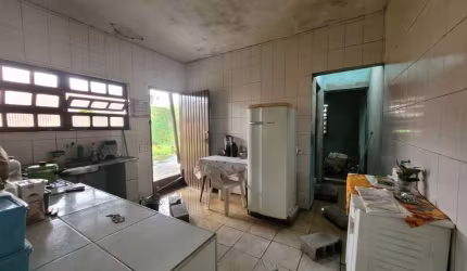 Casa para Venda em Itanhaém, Umuarama, 3 dormitórios, 1 banheiro, 1 vaga