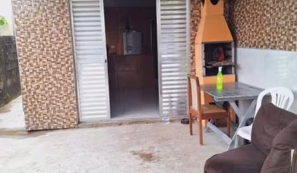 Casa para Venda em Mongaguá, Agenor De Campos, 1 dormitório, 1 banheiro, 2 vagas