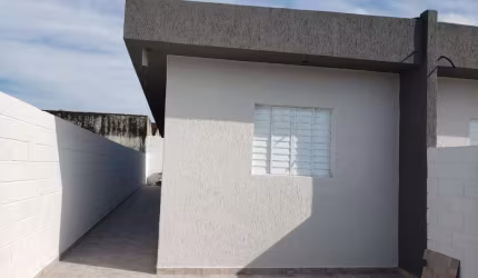Casa para Venda em Itanhaém, Nossa Senhora Do Sion, 2 dormitórios, 1 suíte, 1 banheiro, 2 vagas