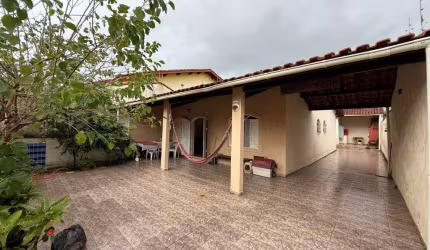 Casa para Venda em Itanhaém, Jamaica, 2 dormitórios, 1 suíte, 2 banheiros, 5 vagas